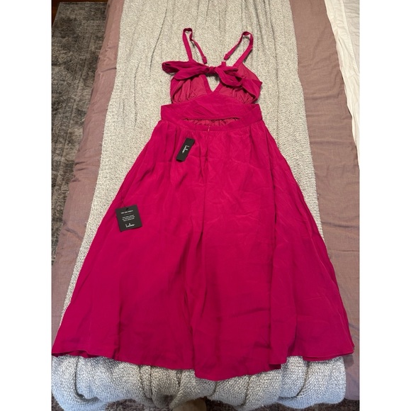 Lulus | Tie Back Midi Dress - Picture 7 of 10